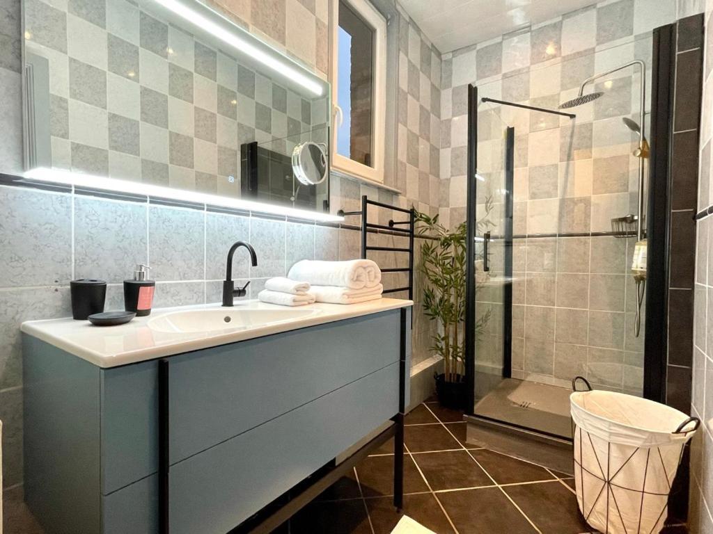 Suites Mana - La Perle Des Isles , Superbe Maison Art Deco Avec Balneotherapie Rethel Εξωτερικό φωτογραφία